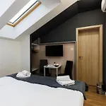 Hotel Safari 3*