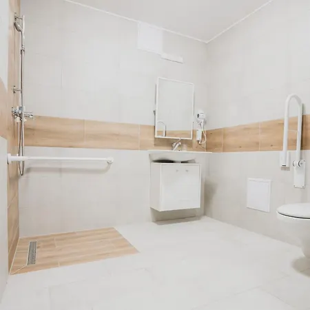 Safari Hotel 3*