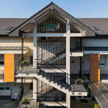 Safari Hotel 3*